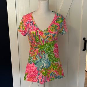 Lilly Pulitzer Michele V-neck Tee! Brand new, no tags. Size Small! Vacay ready!